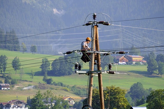 Odszkodowanie za przepięcia od elektryka